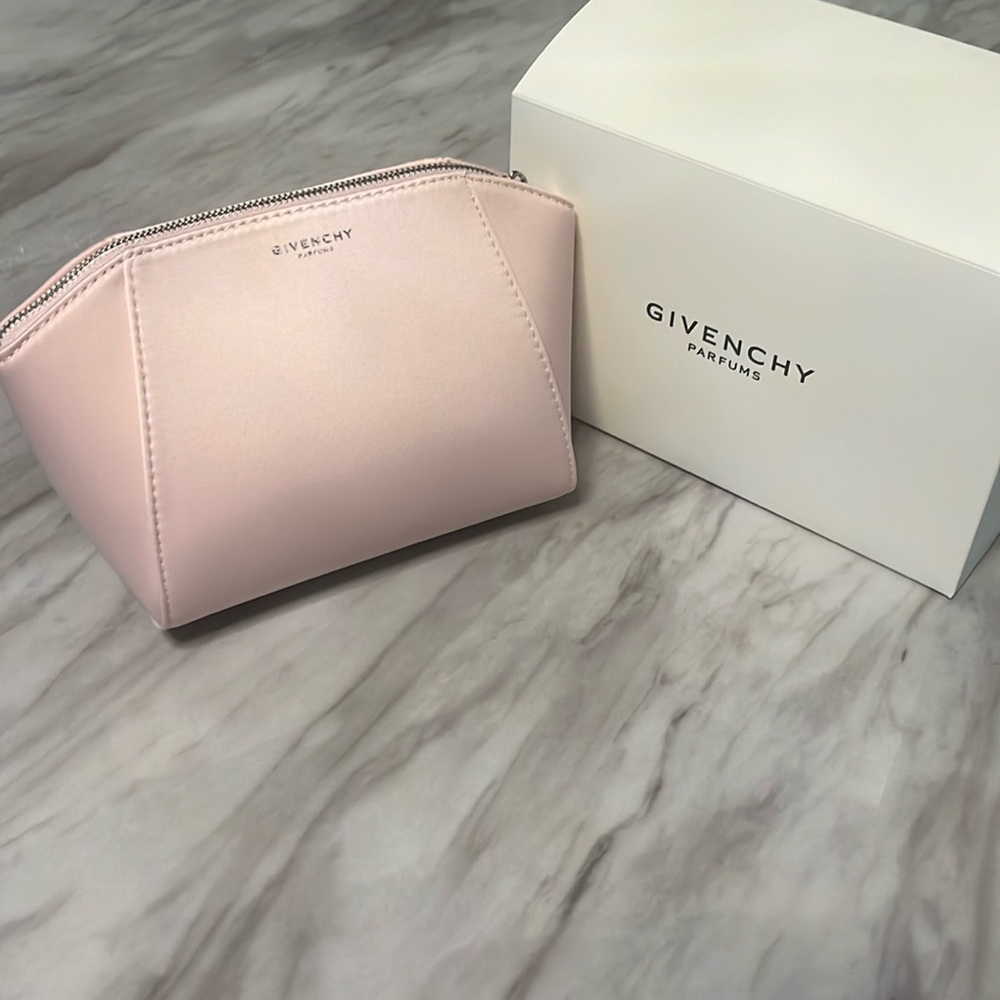 GIVENCHY Cosmetic Bag